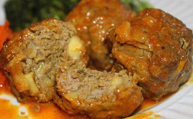 # Matschgand: A dish of minced meatballs cooked in spicy red gravy will totally make you drool.