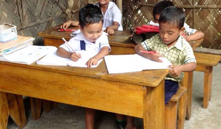 School starts with reading newspaper