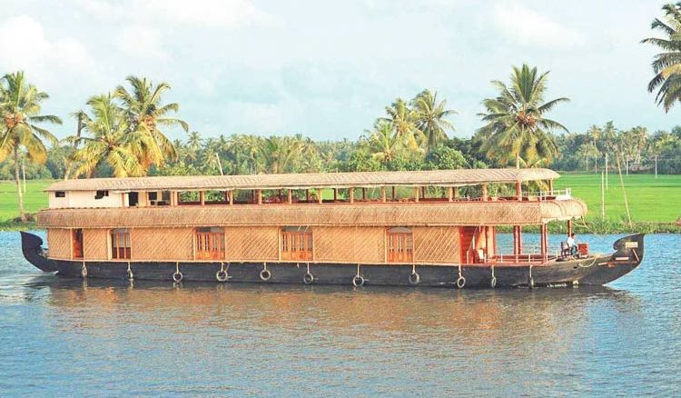 House Boat in the Ganges river