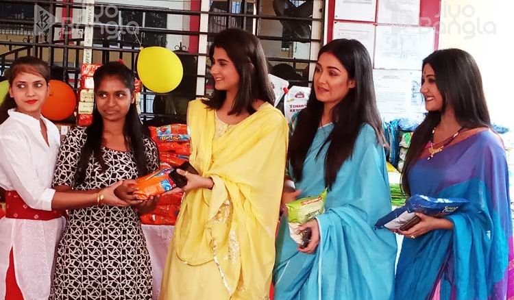 Colors Bangla hand overed groceries and stationaris to Hope Foundation