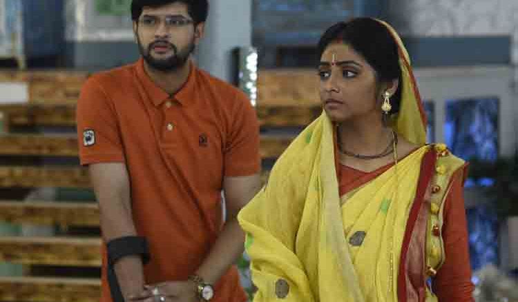 Krishnakoli: Nikhil saves Amrapali from getting exposed - Times of India