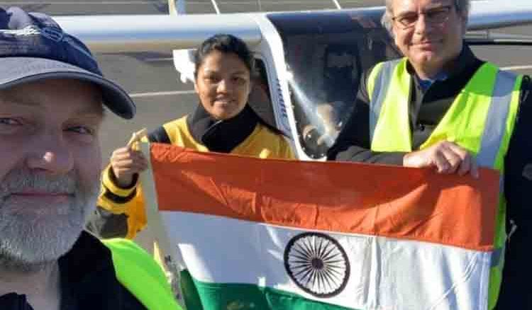 An Indian woman went to Atlantic in a small aircraft