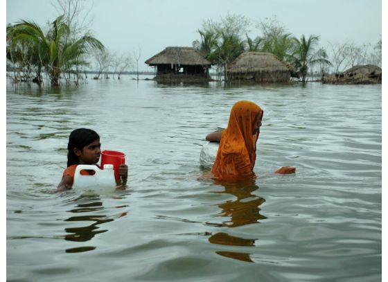 জরুরী অবস্থায় পুরুষদের থেকে নারীরা বেশি তৎপর