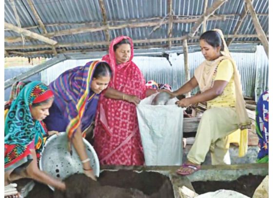 রাজ্যের চাষি এবং তাঁতিদের জন্য জনমুখী প্রকল্প