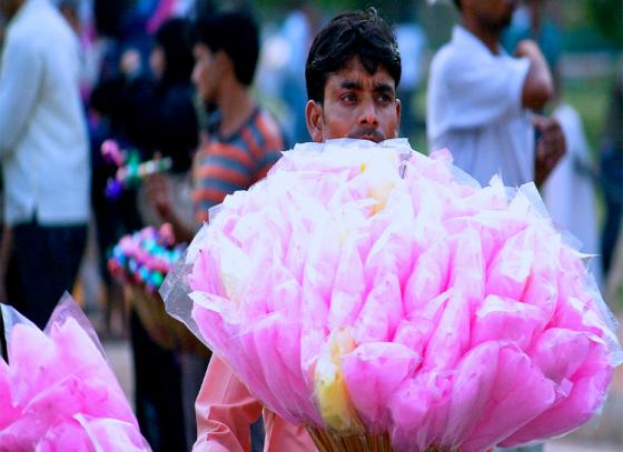 মধ্যযুগেও পাওয়া যেত ‘হাওয়াই মিঠাই’