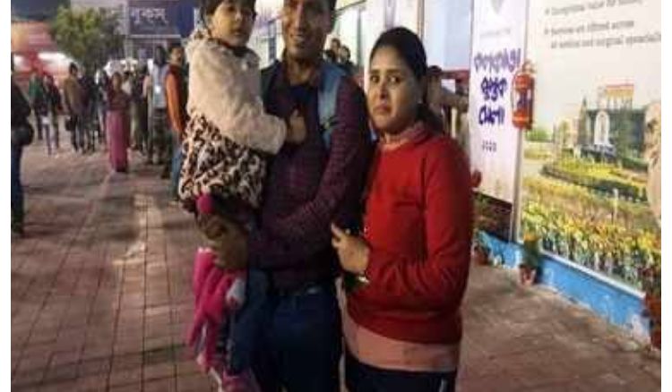 kolkata cops reunite 4 years old girl to her parents