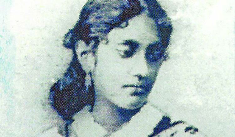 'তোমারেই করিয়াছি জীবনের ধ্রুবতারা'