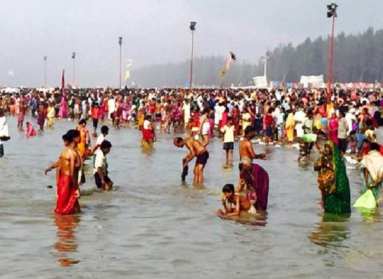 মকর সংক্রান্তিতে মানুষ গঙ্গাসাগরে স্নান করতে যান কেন?