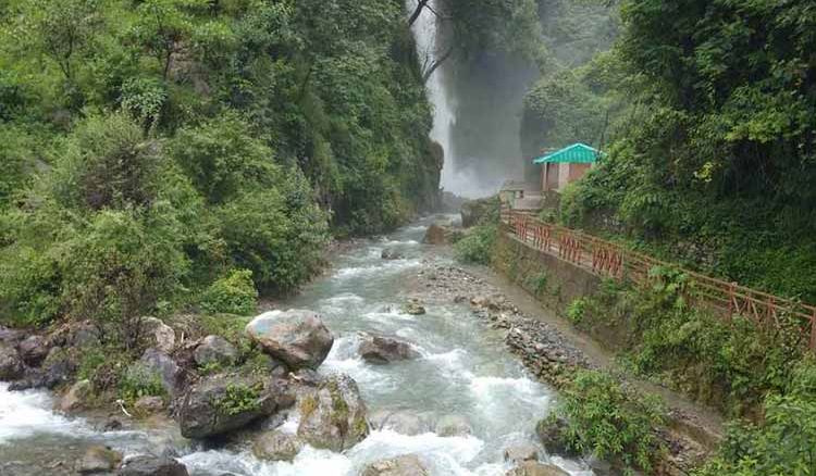 অচেনা রংরুটে অদেখা অফবিটে চক্রাতা