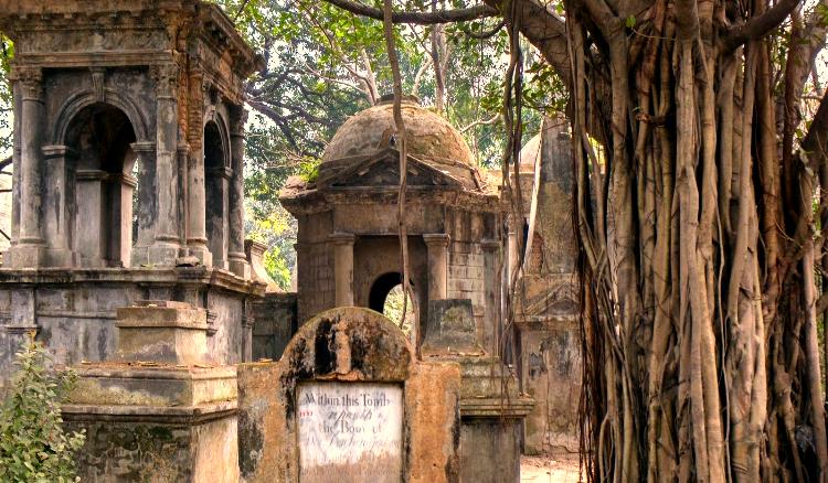 The Ghost Story Of Kolkata: South Park Street Cemetery