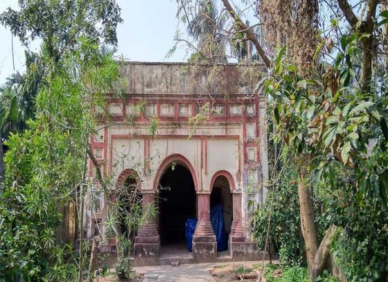 ইতিহাস ও মিথের মেলবন্ধন কপালকুণ্ডলা মন্দির