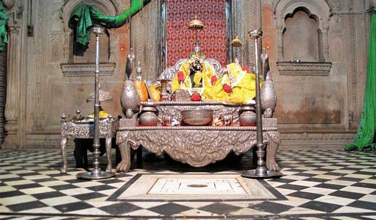 Vrindavan's Radharaman Mandir