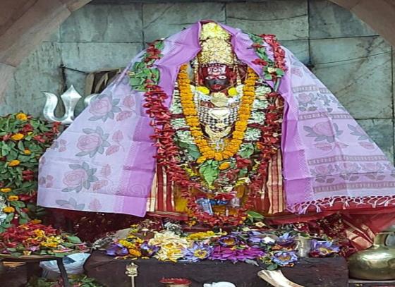 সতীপীঠঃ ত্রিপুরায় রয়েছেন করালবদনা রক্তলোলুপা দেবী ‘ত্রিপুরেশ্বরী’