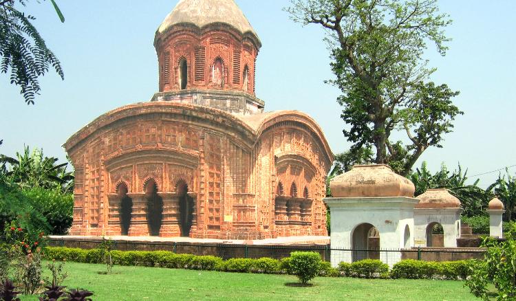 হুগলির দুই অনন্ত বাসুদেব মন্দির