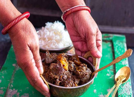 দুর্গা চচ্চড়ি থেকে তেল চচ্চড়ি সবই মা দুগগার ‘স্পেশ্যাল রান্না’