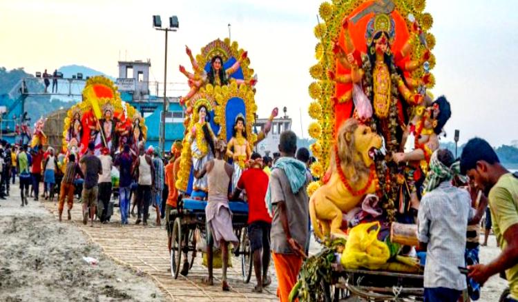 শতবর্ষ আগে মা দুর্গার পুজো ও বিসর্জনে রেষারেষিতে ঘটেছিল এক কাণ্ড