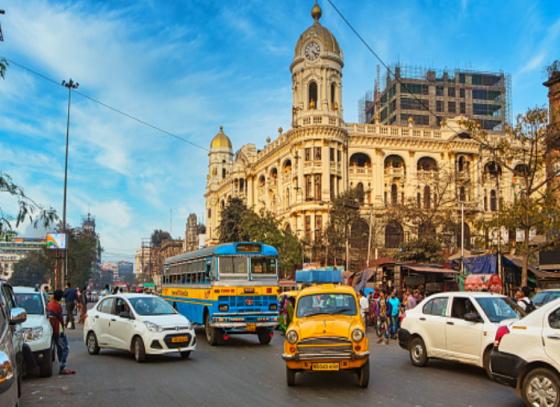 কলকাতার ধর্মতলা: শহরের হৃদপিন্ডের ঐতিহ্য