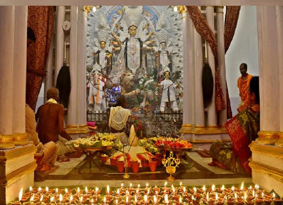 Unveiling the Mystique of Durga Puja’s Sandhipujo!