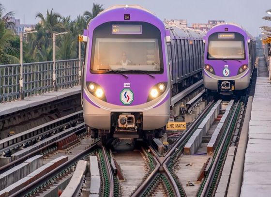 Kolkata Metro: মেট্রোয় ইউপিআই কোড ব্যবহারে কী অসুবিধায় পড়ছে যাত্রীরা?