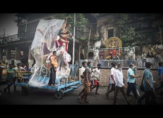 Kolkata Weather Update: পুজোয় কতটা প্রভাব ফেলবে বৃষ্টি? রইল বিস্তারিত তথ্য