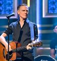 Bryan Adams: ভারত সফর শুরু করলেন রক তারকা ব্রায়ান অ্যাডামস, রবিবার রাতে তাঁর গানের সুরে কীভাবে ভাসল শহর কলকাতা?