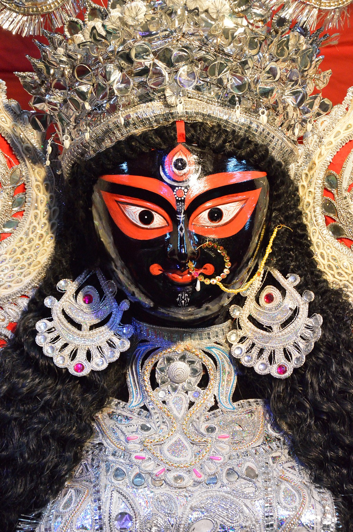 1200px-Raksha_Kali_Idol_-_Sibpur_-_Howrah_2013-04-27_6470